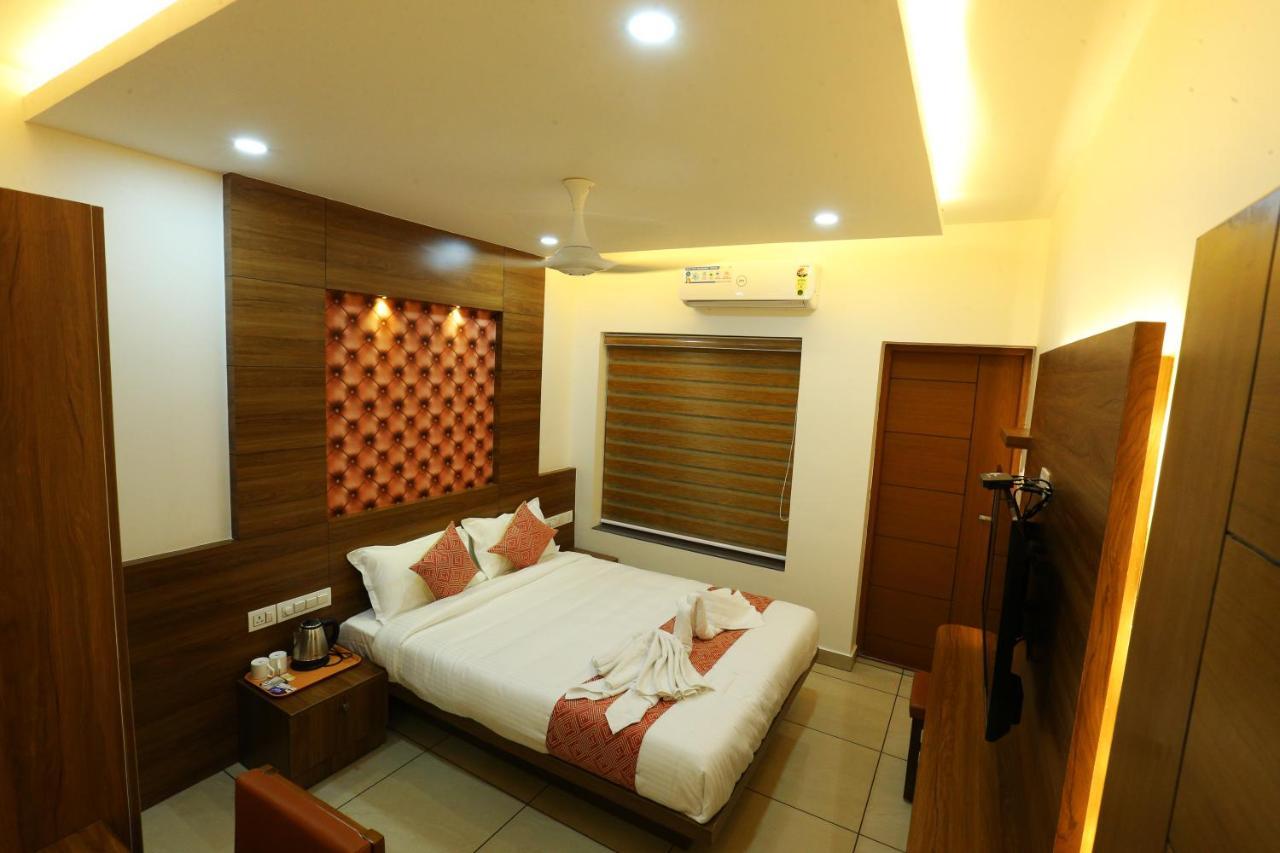 Ahlan Luxury Rooms Kochi Eksteriør billede